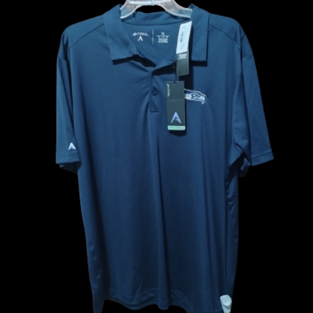 NWT NFL Seahawks Polo Shirt With Emblem, XL
